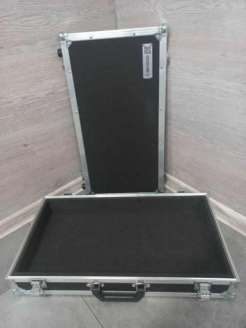 Flight case na mixážní pult — fotka 2