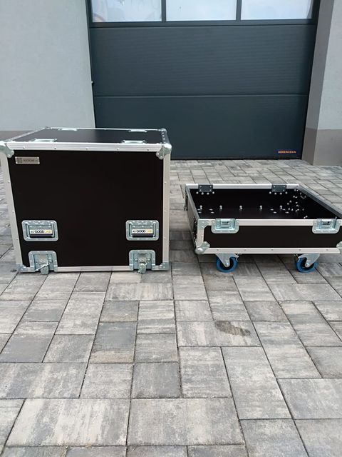 Přepravní box na závodní motor — fotka 2