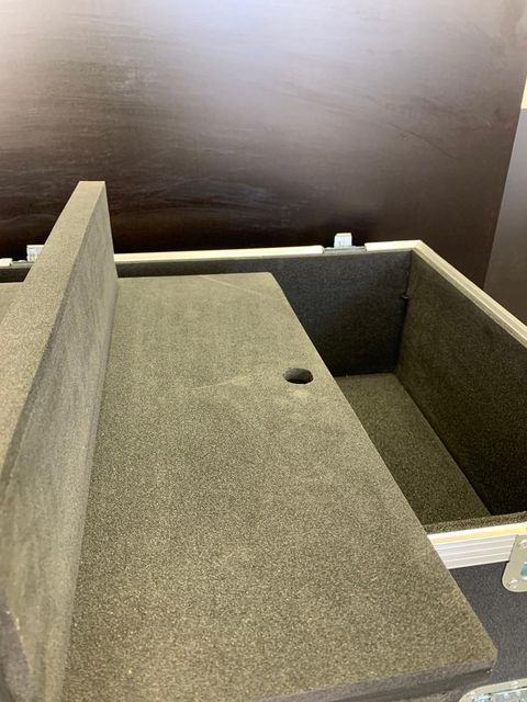 Přepravní box pro speciální generátor — fotka 3